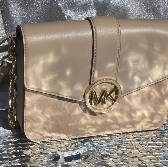 Michael Kors Carmen Medium Convertible Shoulder Crossbody Bag Buff Leather